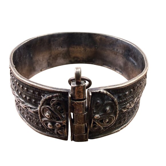 Antique Unknown Womens Silver Tone Metal Hinged Bracelet Intricate Handmade Desi - Picture 3 of 7